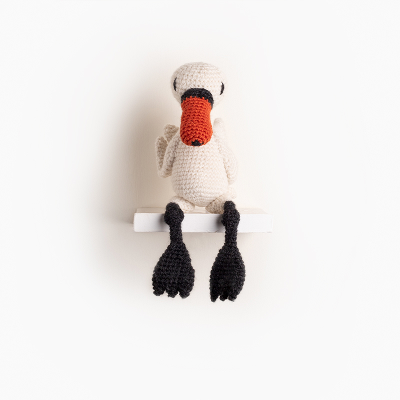 swan bird crochet amigurumi project pattern kerry lord Edward's menagerie